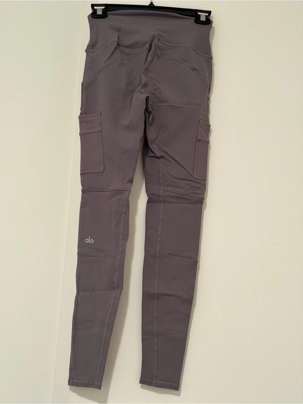 $134 ALO YOGA gray LEGGINGS SIZE XS